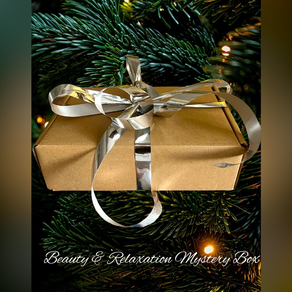 Beauty & Relaxation Mystery Box, Six items inside , the perfect gift !!!